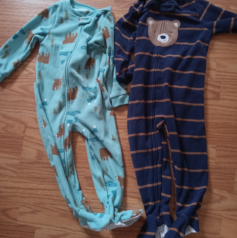 2 New Cozy Bear-Themed Kids One Pieces Footed Pajamas Carter's